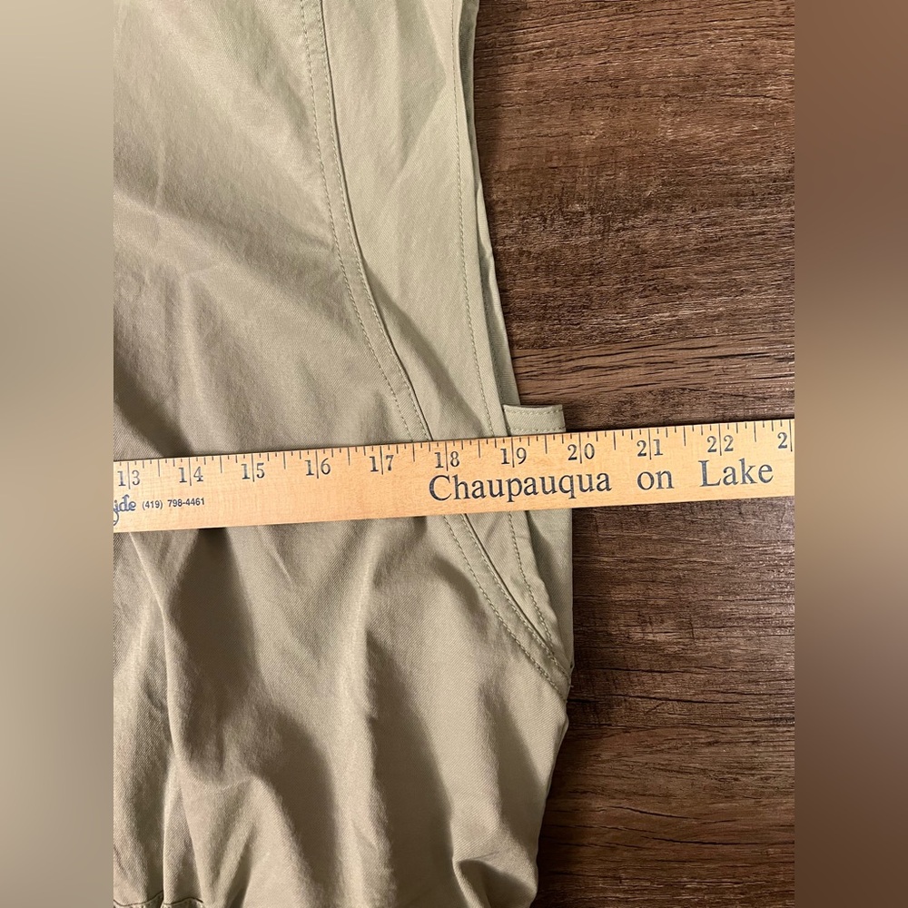 Calia By Carrie Underwood Soft Utility Romper Green Shorts‎ Sz-Large I31 - Picture 10 of 12